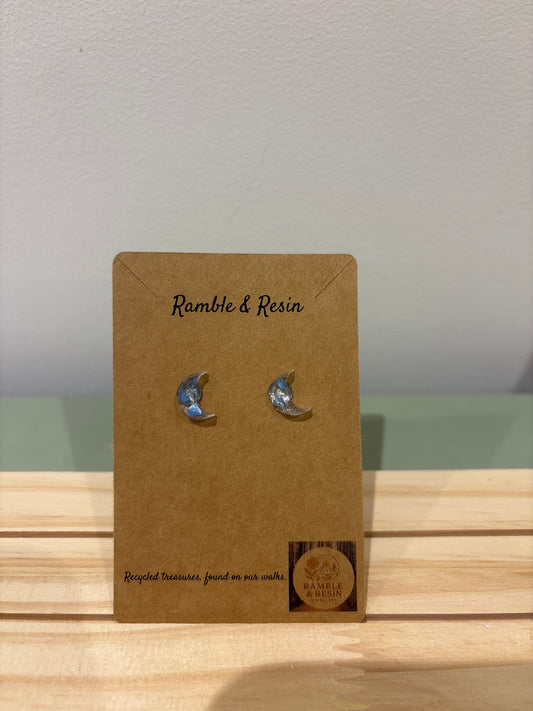 Small moon stud earrings