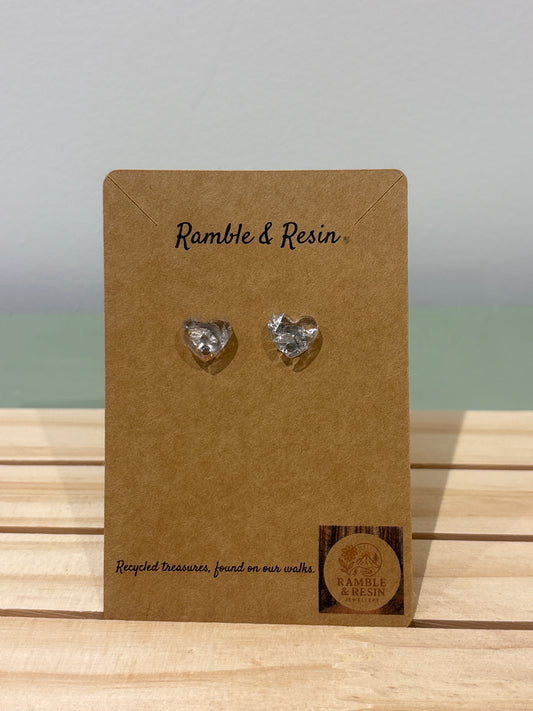 Heart stud earrings