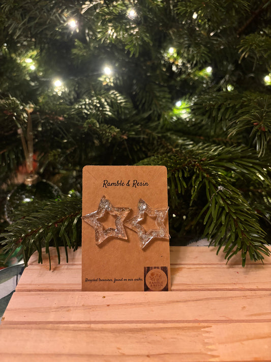 Medium stud star earrings