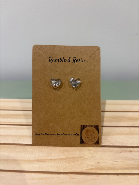 Heart stud earrings