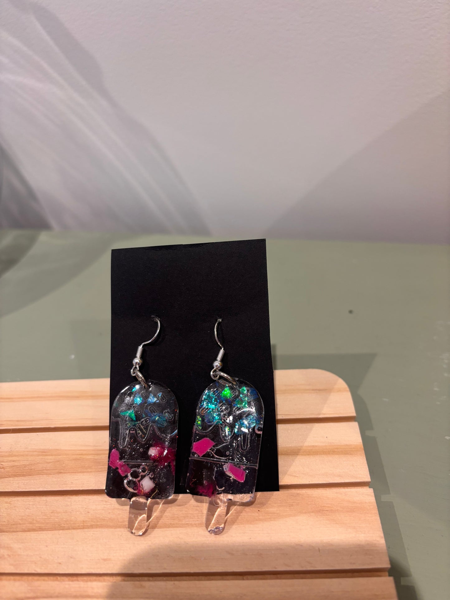Resin earrings 